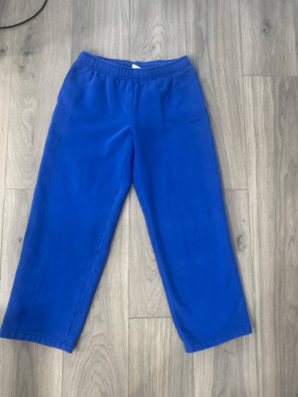 Aritzia sweat fleece mega fit bright blue straight leg sweatpant